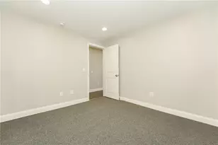 71 St Elizabeth St, Bristol, RI 02809 - Photo 11