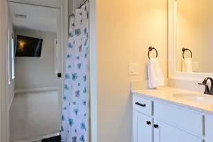 13 Arnold Ave, Jamestown, RI 02835 - Photo 27