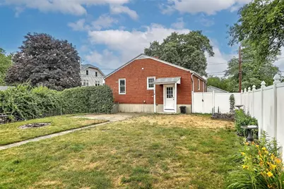 264 Phillips Street, Woonsocket, RI 02895 - Photo 27