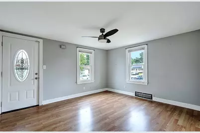 264 Phillips Street, Woonsocket, RI 02895 - Photo 5