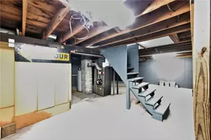 28 Hazard St, Pawtucket, RI 02860 - Photo 27