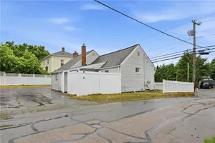 61 W Warwick Ave, West Warwick, RI 02893 - Photo 13