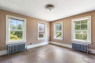 18 Austin St, South Kingstown, RI 02879 - Photo 5