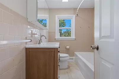 132 Potowomut Road, Warwick, RI 02818 - Photo 7