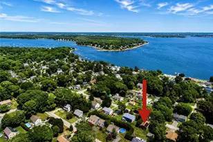 37 Opechee Dr, Bristol, RI 02809 - Photo 5