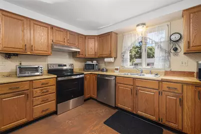 37 Opechee Drive, Bristol, RI 02809 - Photo 9