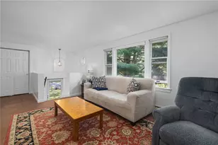 37 Opechee Dr, Bristol, RI 02809 - Photo 7