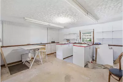 18 Continental Drive, Middletown, RI 02842 - Photo 19