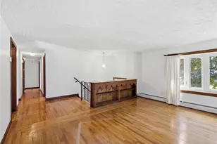 18 Continental Dr, Middletown, RI 02842 - Photo 9