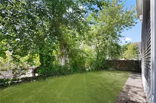 346 Douglas Ave, Providence, RI 02908 - Photo 3