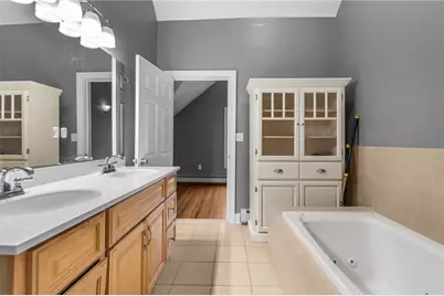33 Stadden Street, Providence, RI 02907 - Photo 19