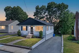 44 Cliff Ave, Cranston, RI 02920 - Photo 1