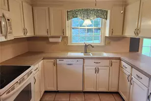 4 Patricia Ave, North Smithfield, RI 02896 - Photo 15