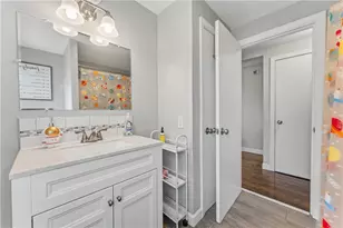 21 Bailey St, East Providence, RI 02916 - Photo 21