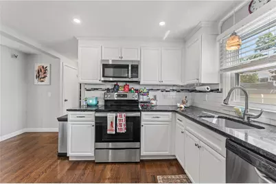 21 Bailey Street, East Providence, RI 02916 - Photo 17