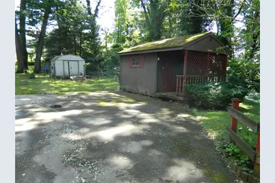 31 Eisenhower Street, Coventry, RI 02816 - Photo 5