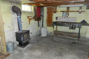 31 Eisenhower St, Coventry, RI 02816 - Photo 21