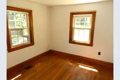 31 Eisenhower Street, Coventry, RI 02816 - Photo 9