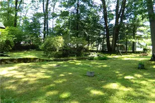 31 Eisenhower St, Coventry, RI 02816 - Photo 7