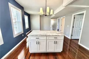 121 Lowden St, Pawtucket, RI 02860 - Photo 17