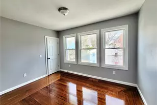 121 Lowden St, Pawtucket, RI 02860 - Photo 11