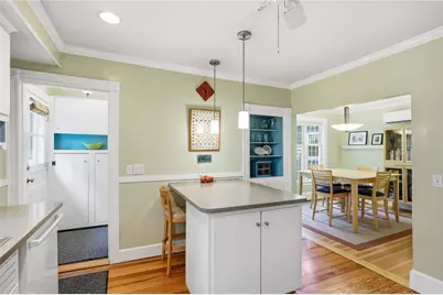 16 Brown Avenue, Barrington, RI 02806 - Photo 9