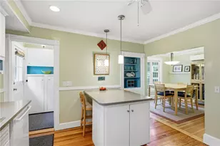 16 Brown Ave, Barrington, RI 02806 - Photo 9