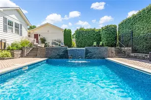 94 Greening Ln, Cranston, RI 02920 - Photo 33
