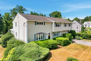 16 Old Simmonsville Rd, Johnston, RI 02919 - Photo 5