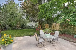 21 Blaisdell Ave, Pawtucket, RI 02860 - Photo 45