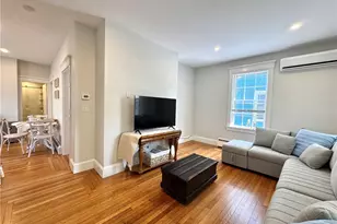 19 Walnut St, Newport, RI 02840 - Photo 5