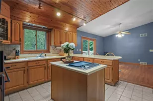 18 Biscuit Hill Rd, Foster, RI 02825 - Photo 9
