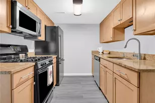 1137 Hartford Ave, Johnston, RI 02919 - Photo 9