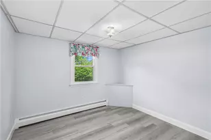 82 Hope Rd, Cranston, RI 02921 - Photo 21