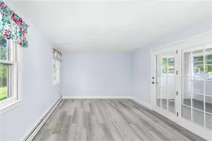 82 Hope Rd, Cranston, RI 02921 - Photo 19