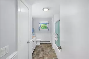82 Hope Rd, Cranston, RI 02921 - Photo 13