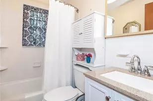 70 Carroll Ave, Newport, RI 02840 - Photo 15