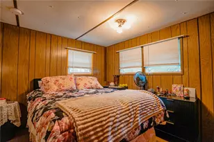 979 Toll Gate Rd, Warwick, RI 02886 - Photo 11