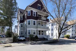 18 Meader St, Providence, RI 02909 - Photo 3