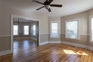 18 Meader St, Providence, RI 02909 - Photo 7
