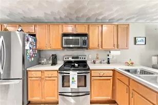 450 Providence St, West Warwick, RI 02893 - Photo 5
