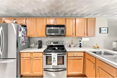 450 Providence Street #31, West Warwick, RI 02893 - Photo 5