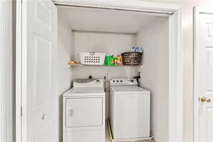 450 Providence St, West Warwick, RI 02893 - Photo 15