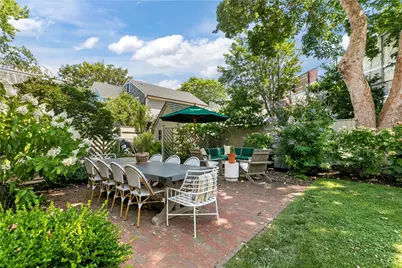 22 Bridge Street, Newport, RI 02840 - Photo 27