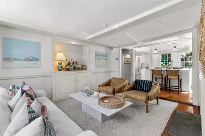 22 Bridge Street, Newport, RI 02840 - Photo 7