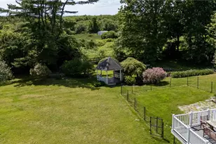 279 Jepson Ln, Portsmouth, RI 02871 - Photo 37