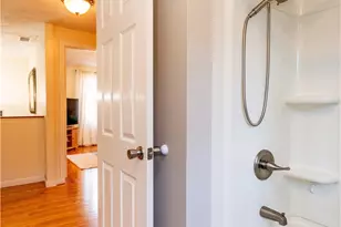 3 Glendale Ave, Warwick, RI 02889 - Photo 11