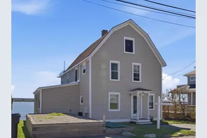 38 Aquidneck Avenue #1, Portsmouth, RI 02871 - Photo 1
