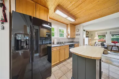15 Kardway Street, South Kingstown, RI 02879 - Photo 21