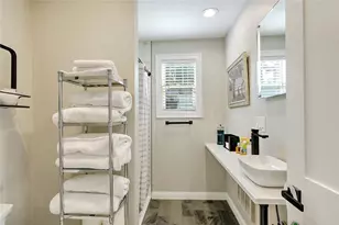 25 Tecumseh St, Providence, RI 02906 - Photo 19